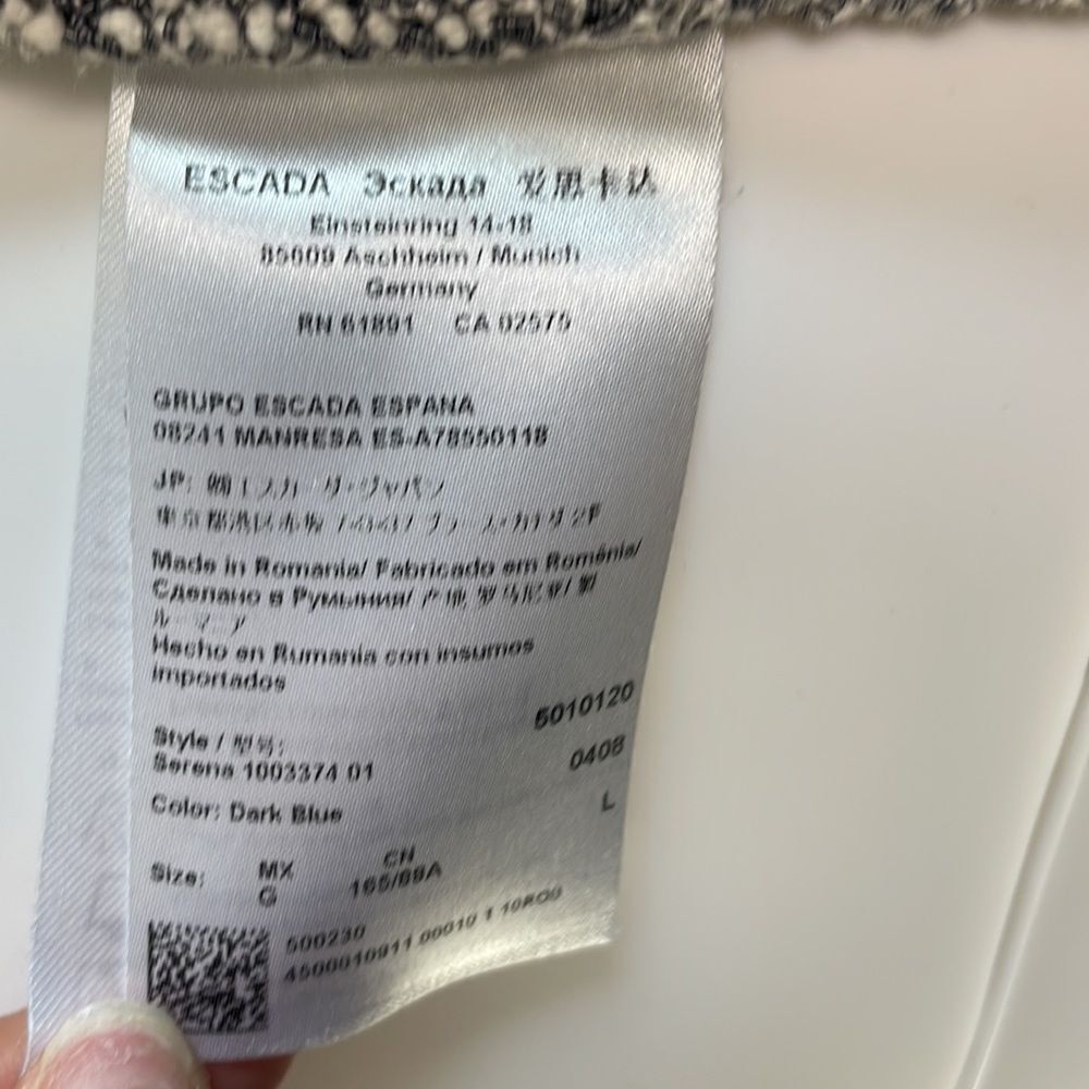 Escada Grey With Black Trim Knit - Picture 6 of 6